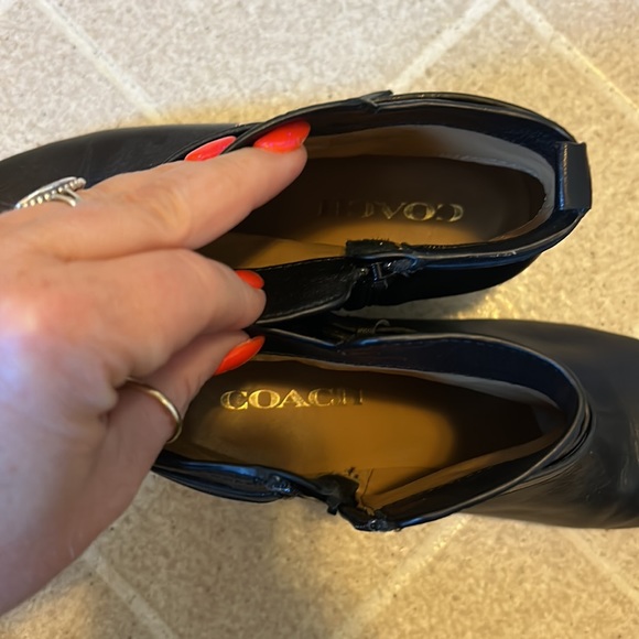 COACH ANKLE BOOTIES - Picture 8 of 9
